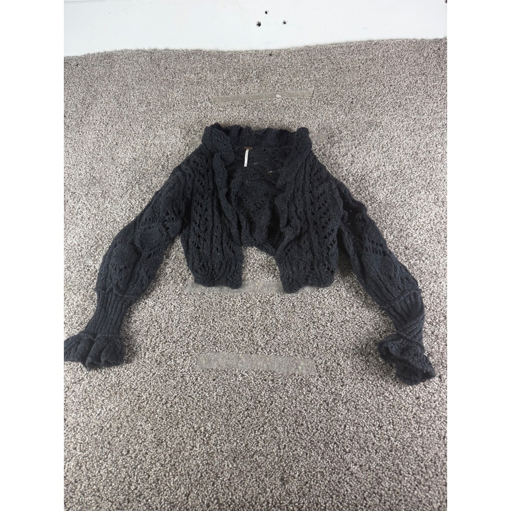 Free People Women XS Black Cable Knit Cropped Cardigan Shrug Ruffle Cuff Bolero